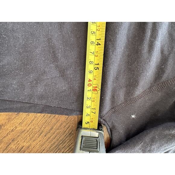 Under armour T-Shirt Womens M Medium Black Logo Workout Training Casual Open Bac - Picture 7 of 7